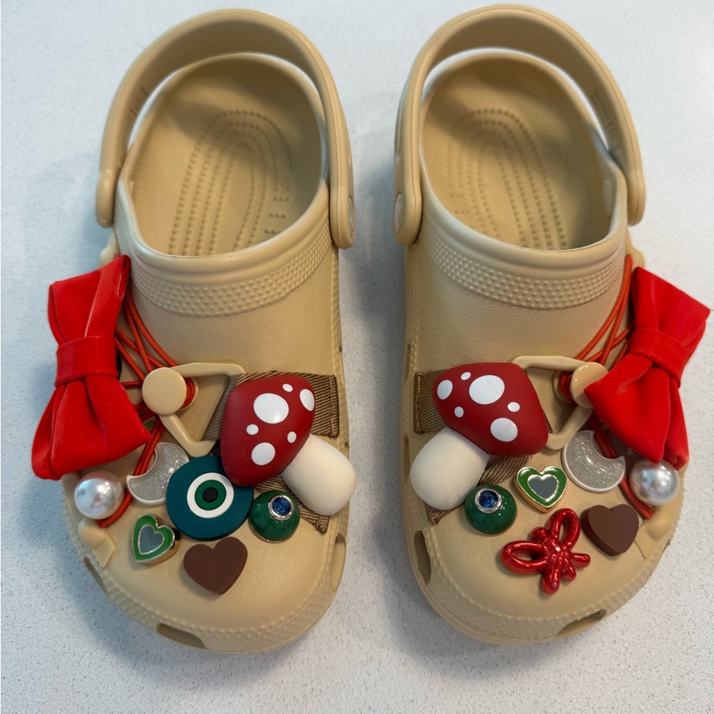 CROCS Beige and Red Decorated Clogs women’s Bow!